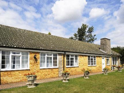 Stansted Inn Бишъпс Стортфорд Екстериор снимка